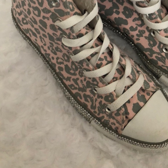 Bedazzled Leopard Converse! - Picture 2 of 6